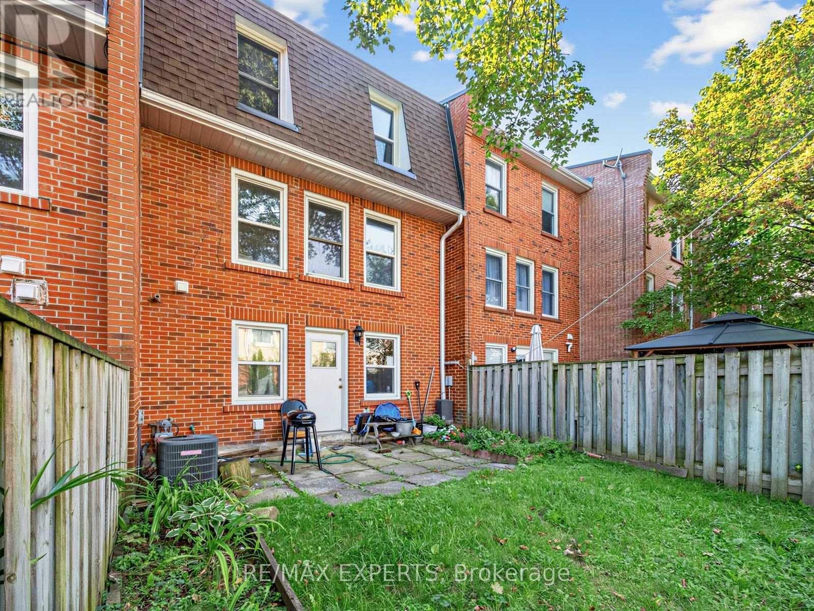 #77 - 333 Meadows Boulevard Property Photo 31