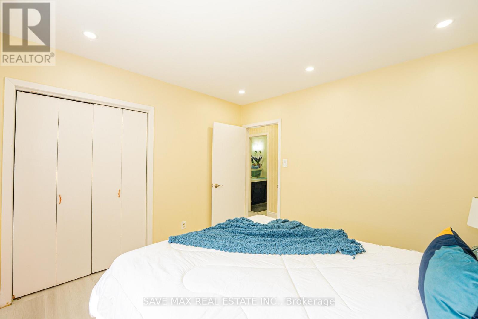 5812 Beech Grove Side Road Property Photo 29