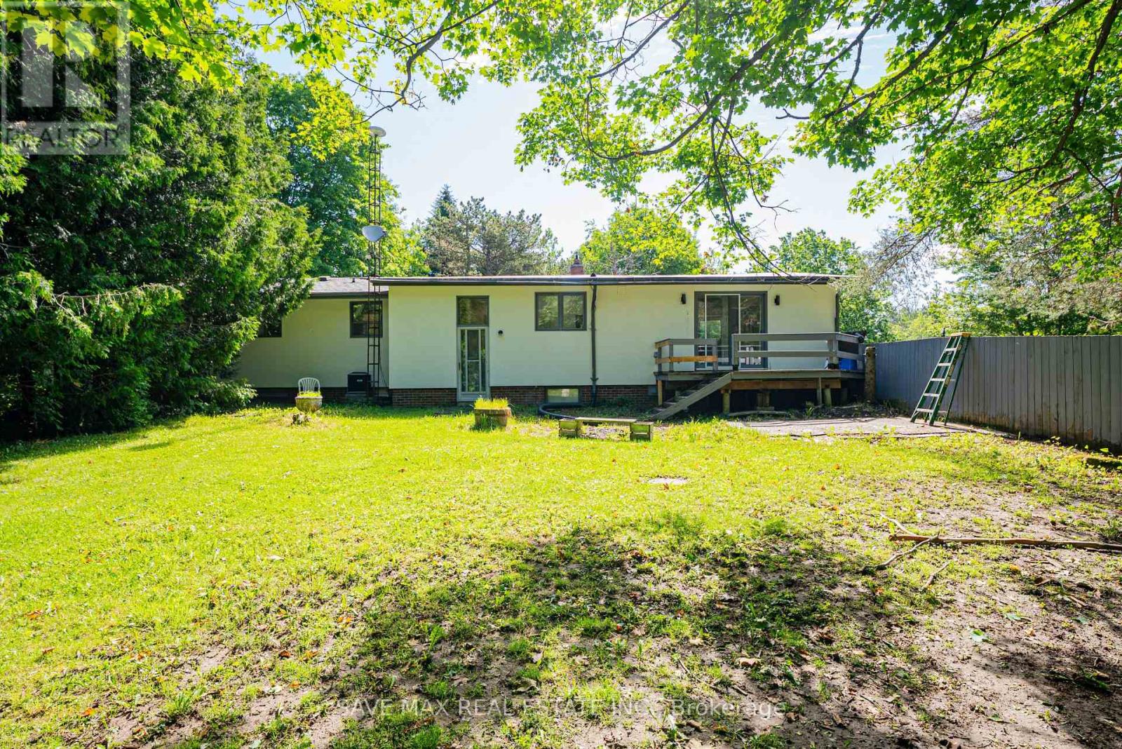 5812 Beech Grove Side Road Property Photo 47