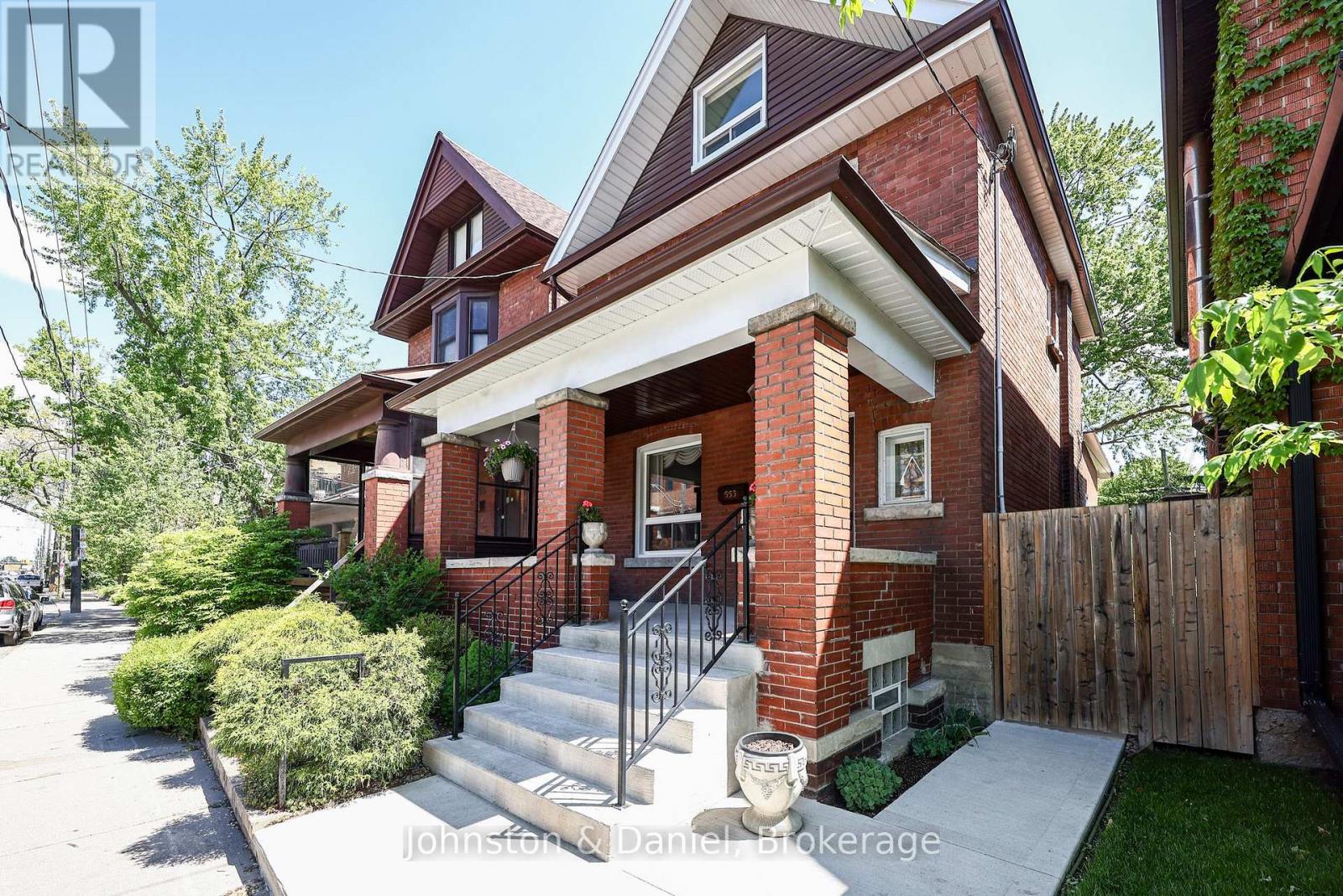 553 RUNNYMEDE ROAD Property Photo 1