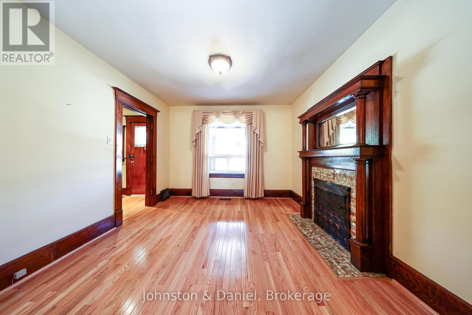 553 Runnymede Road Property Photo 4