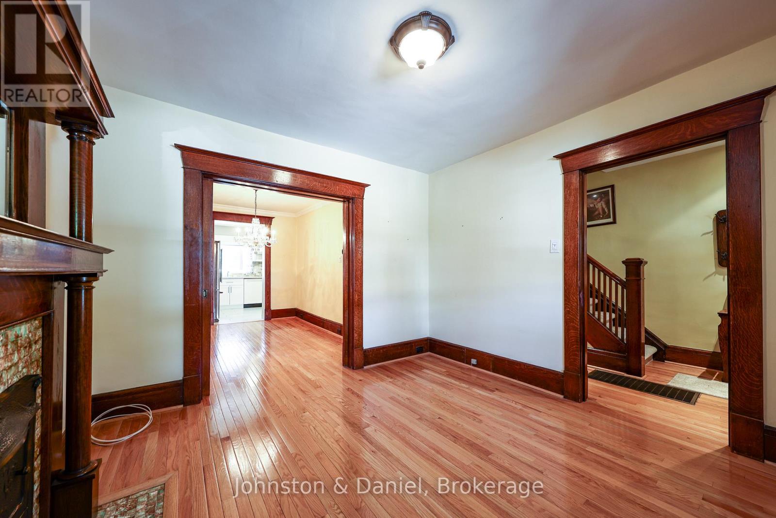 553 Runnymede Road Property Photo 6