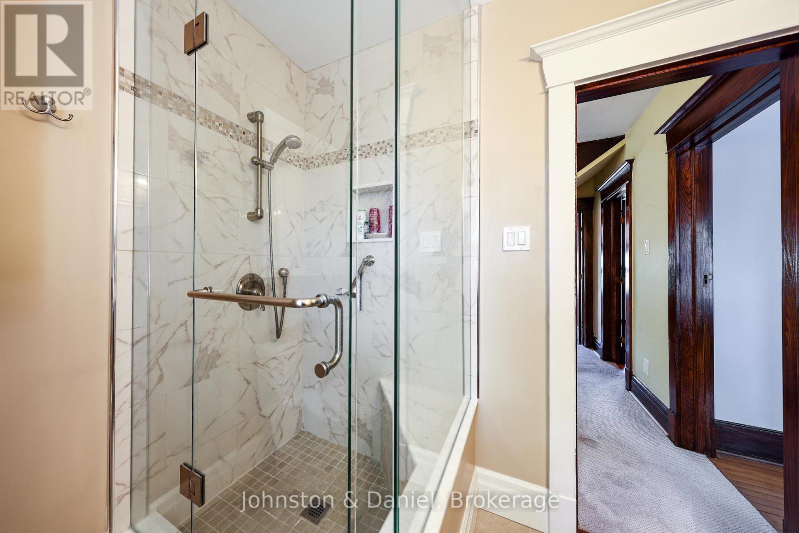 553 Runnymede Road Property Photo 17