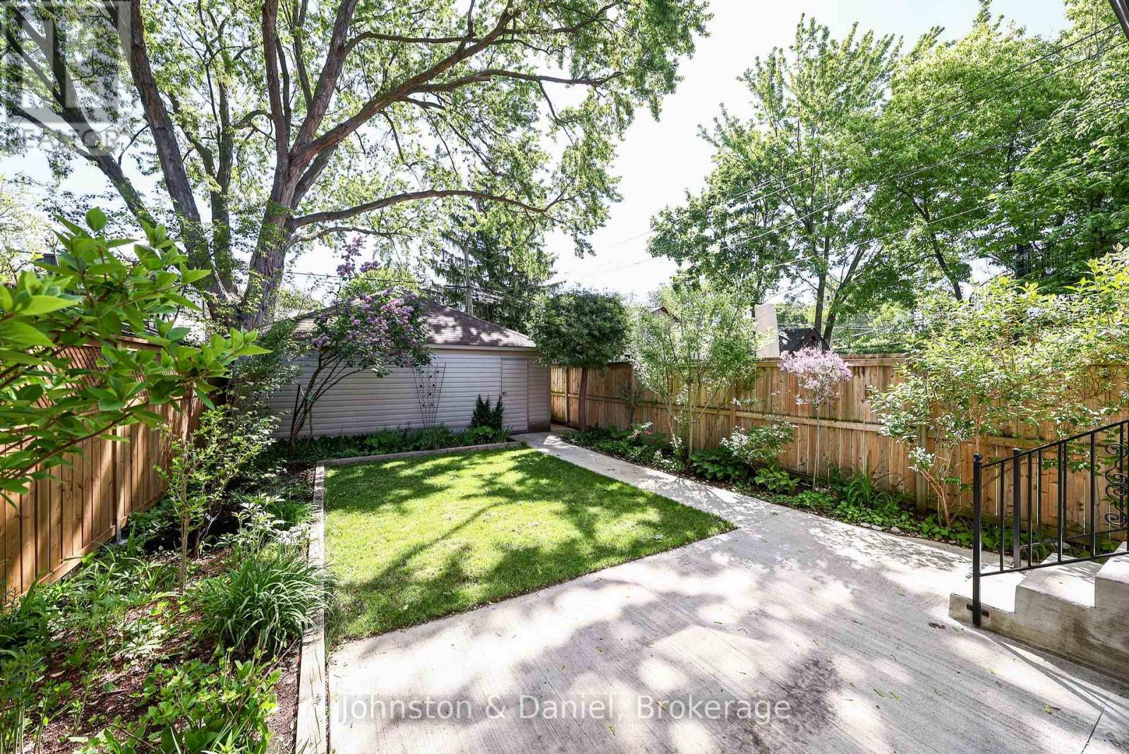 553 Runnymede Road Property Photo 27