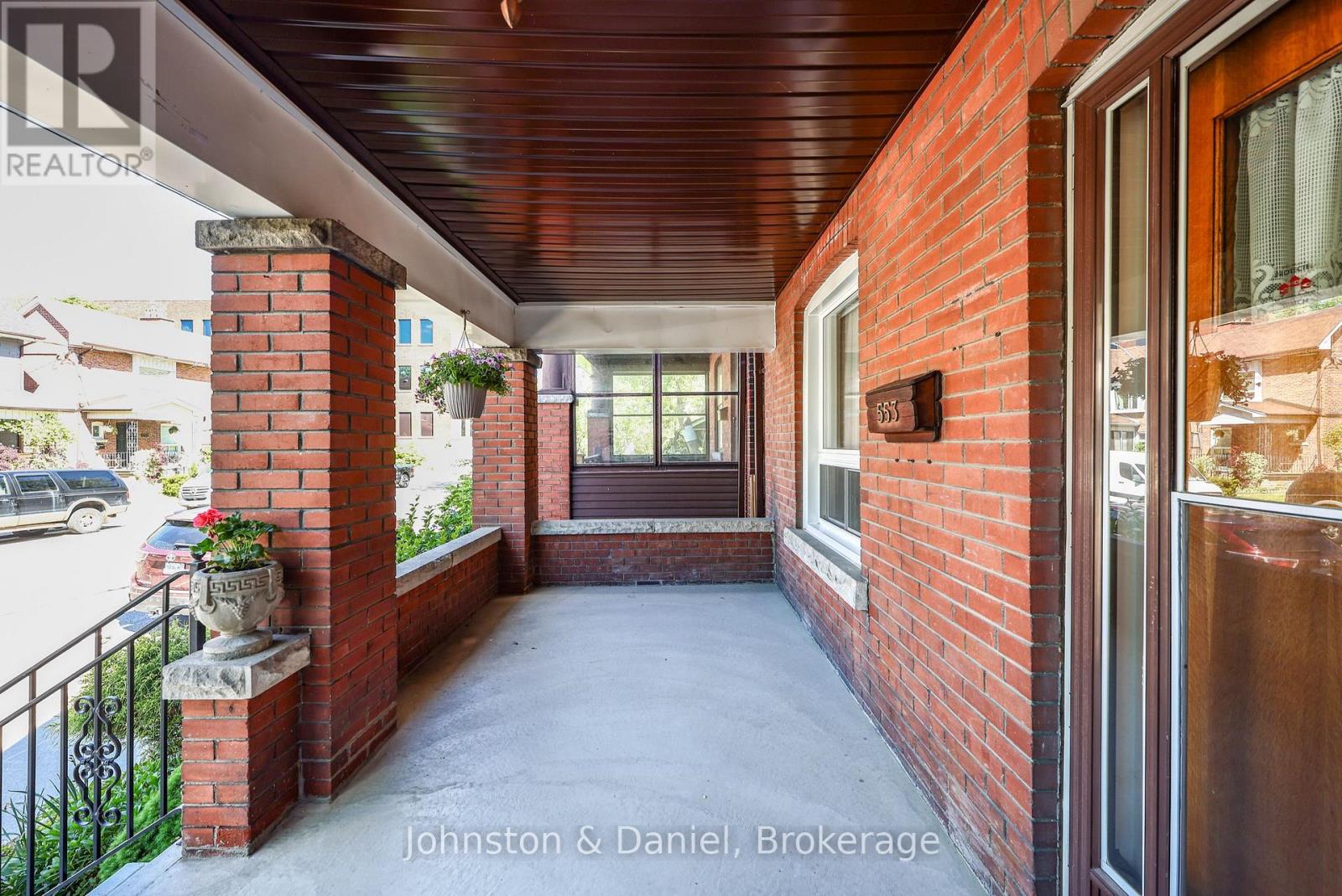 553 Runnymede Road Property Photo 32
