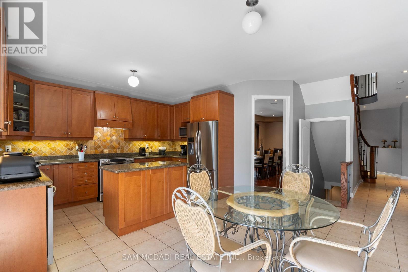2476 Palmerston Road Property Photo 9