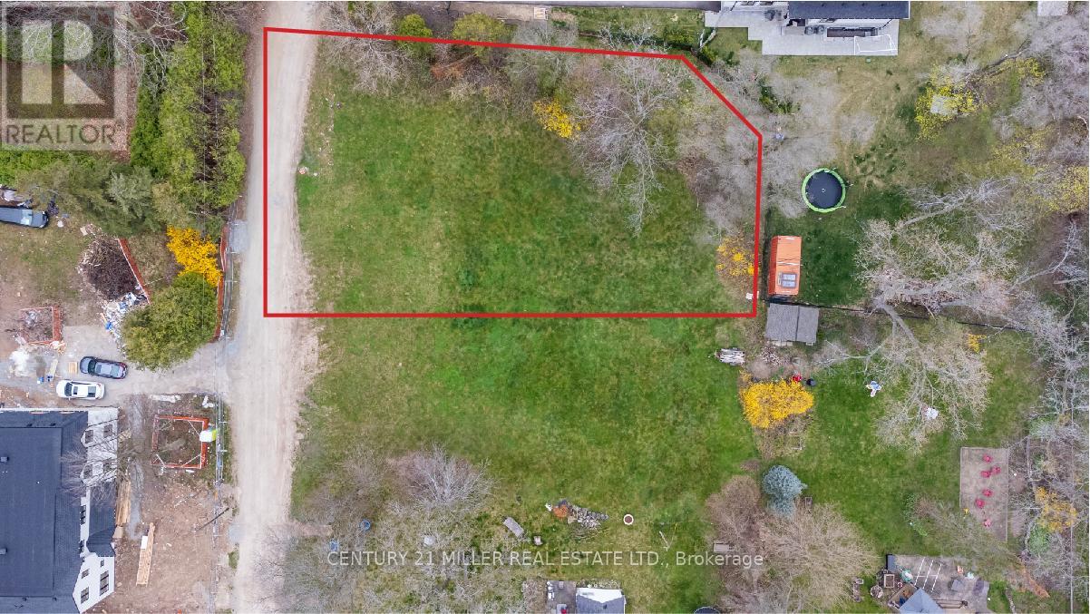 1068 Sixth Line Property Photo 2