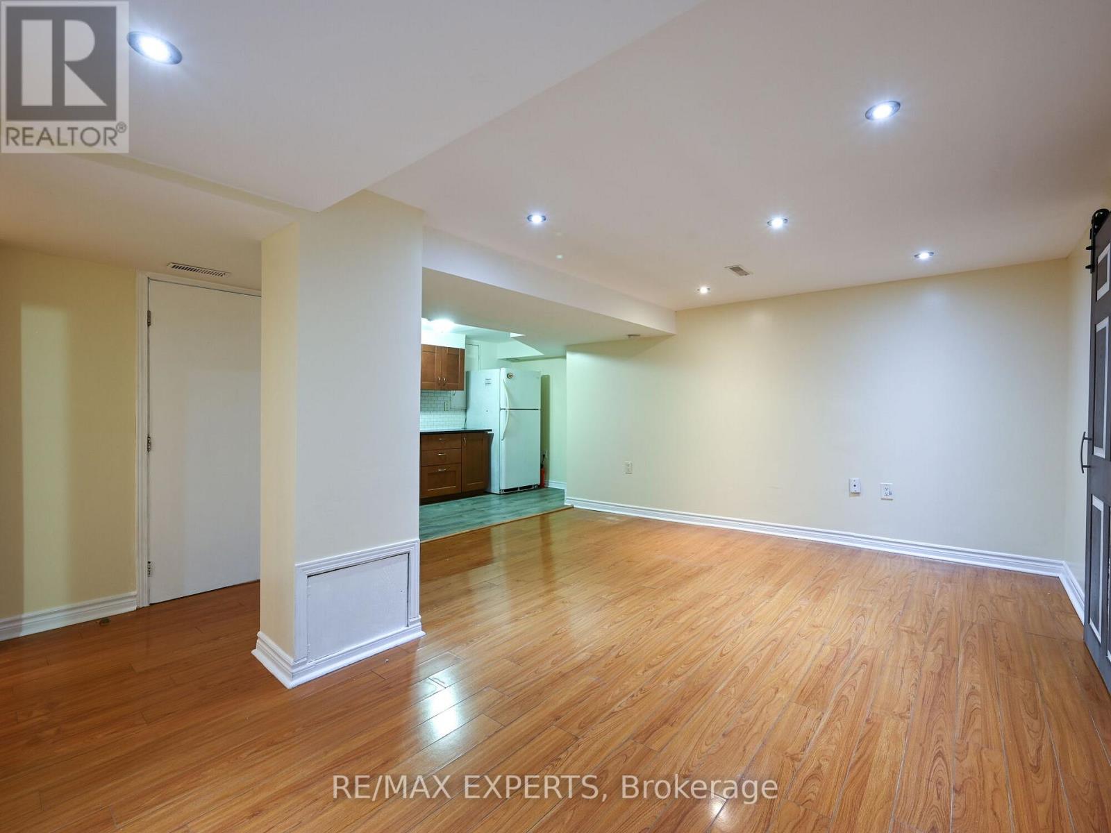 32 Morton Way Property Photo 6
