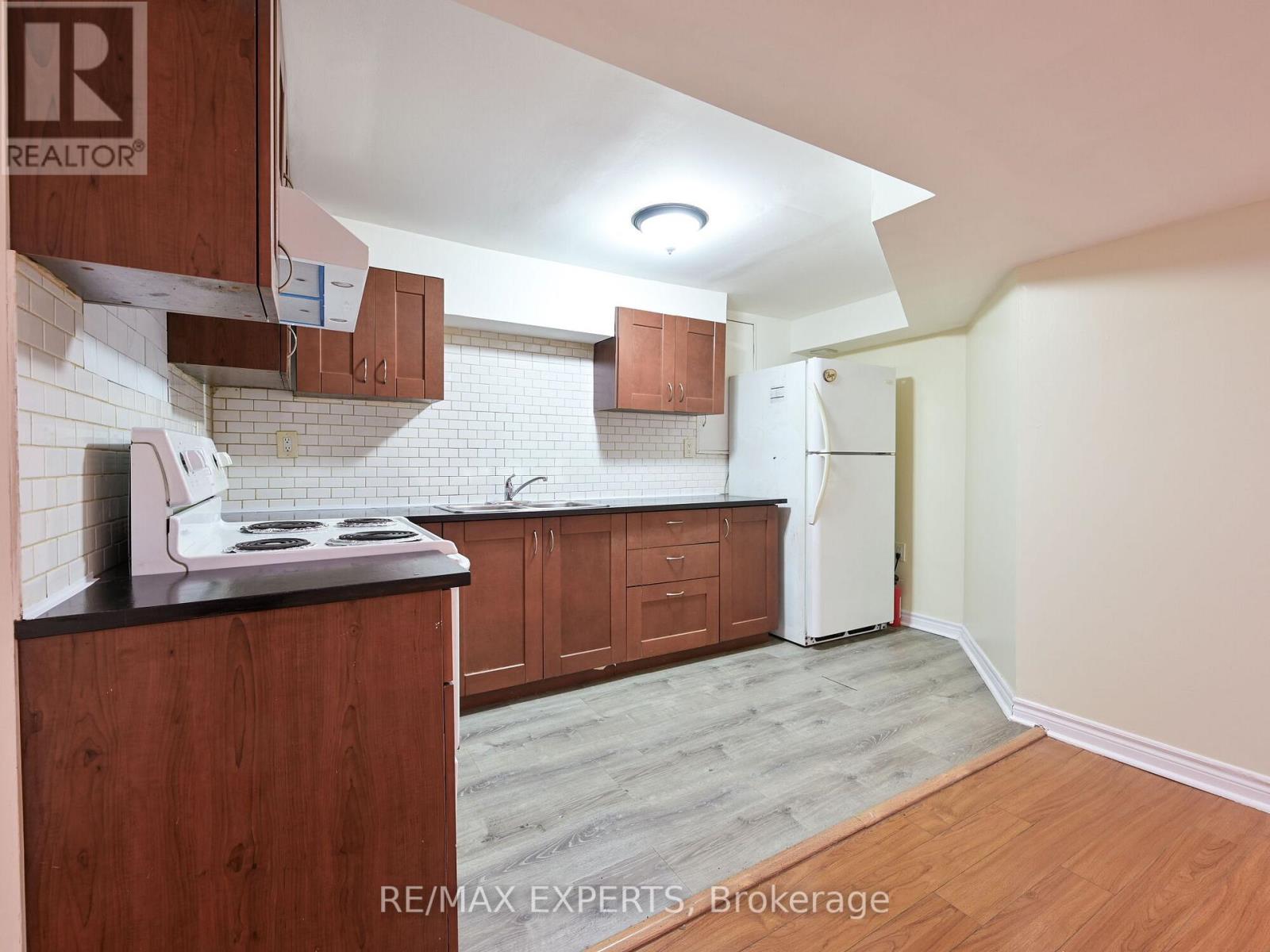 32 Morton Way Property Photo 7