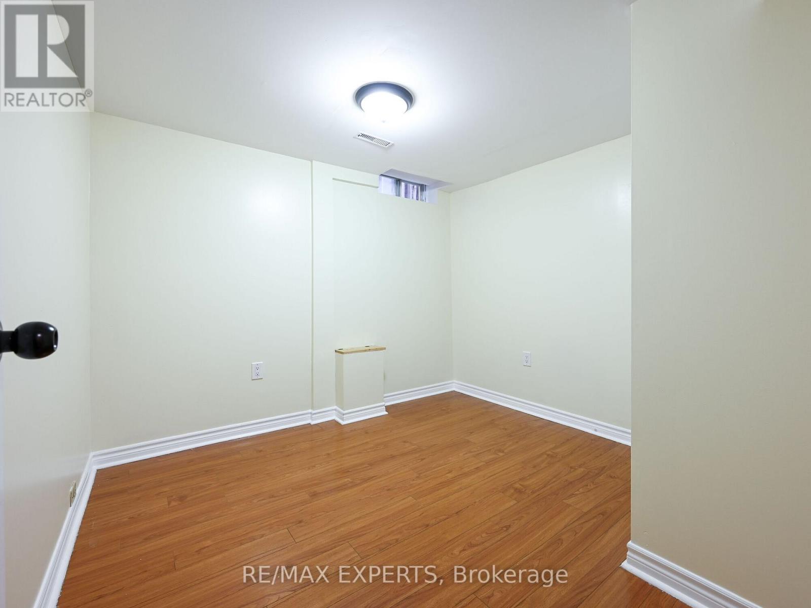 32 Morton Way Property Photo 12