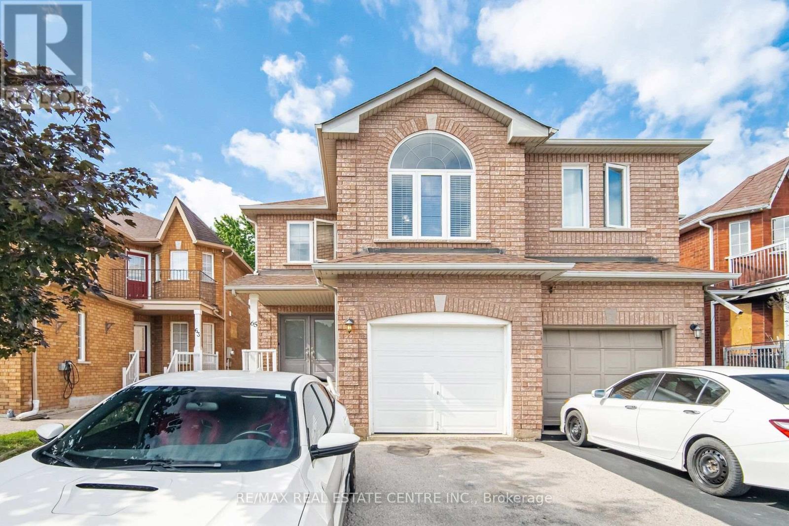 65 Coolspring Crescent Property Photo 2