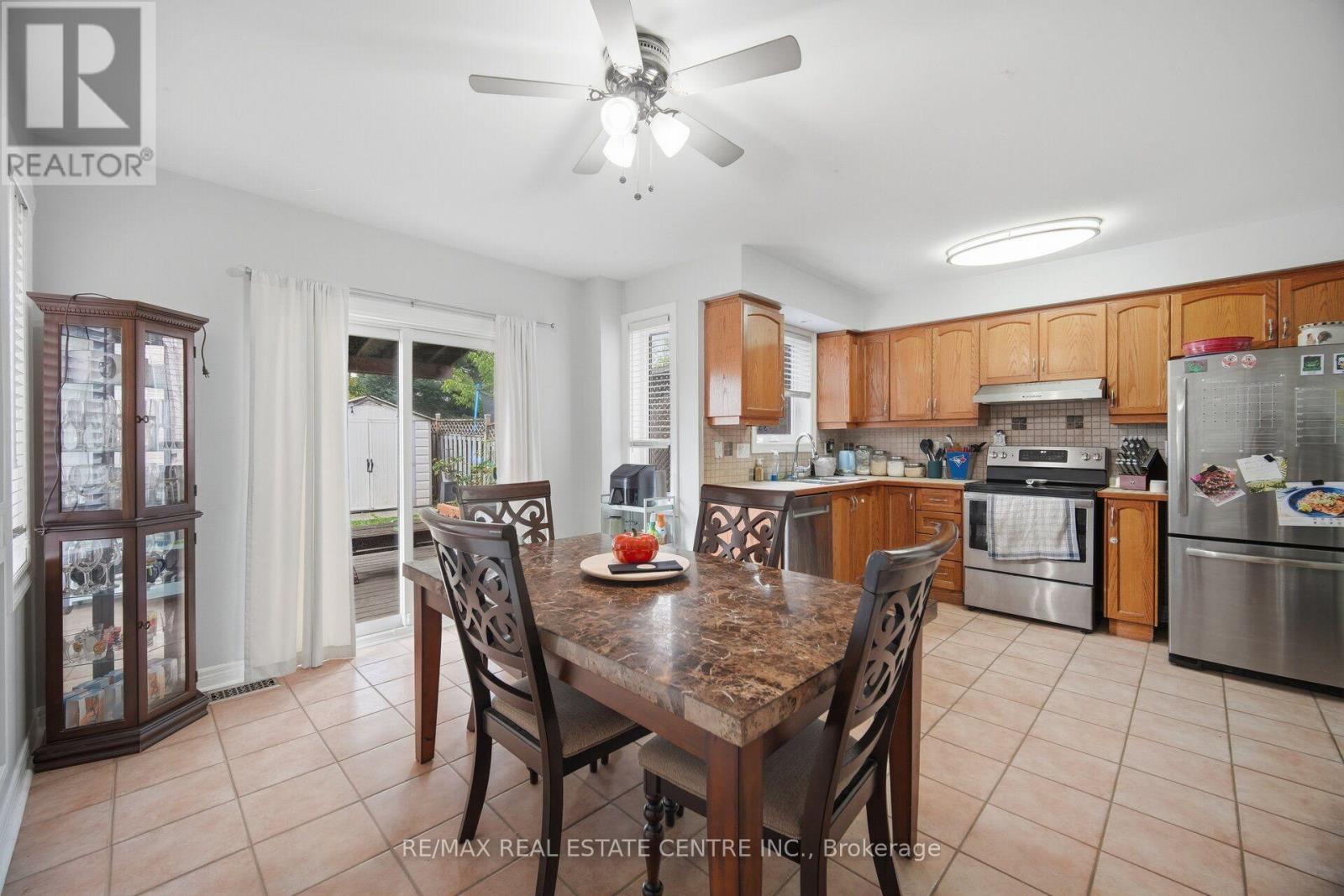 65 Coolspring Crescent Property Photo 12
