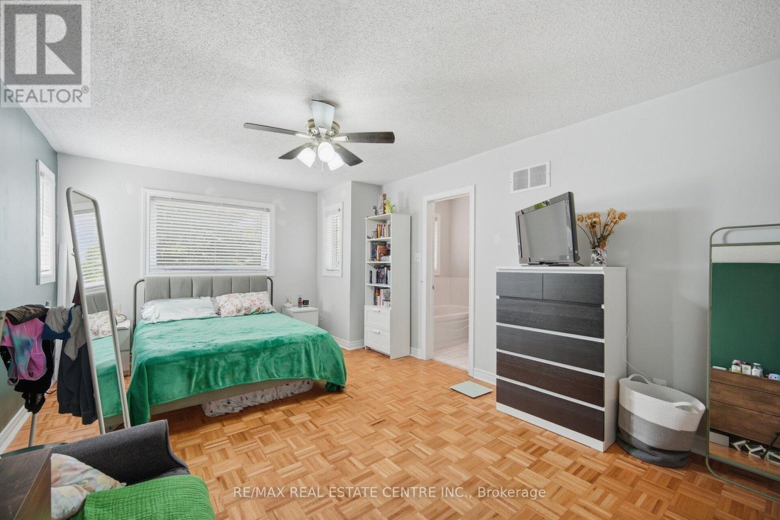 65 Coolspring Crescent Property Photo 18