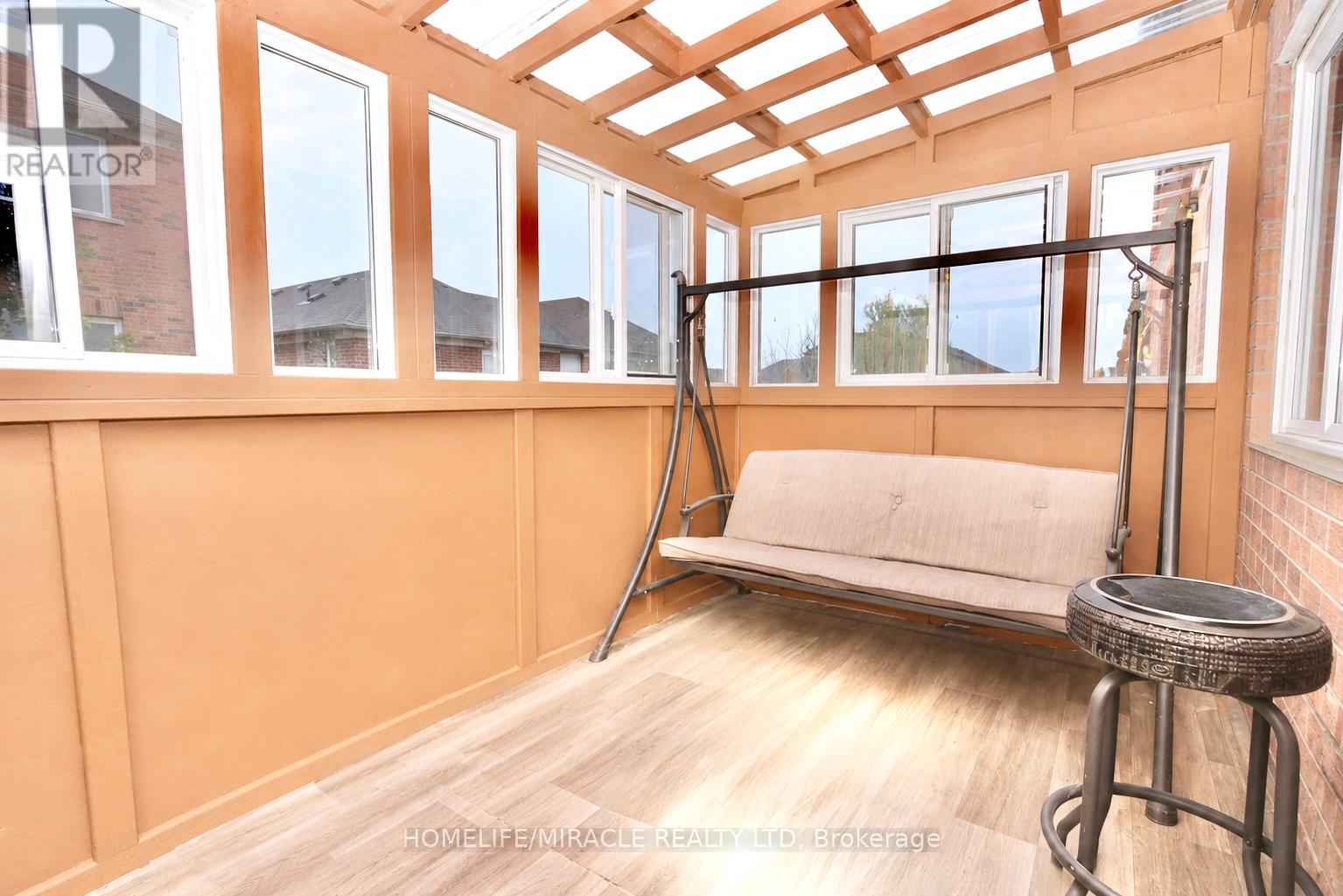 43 Caranci Crescent Property Photo 13