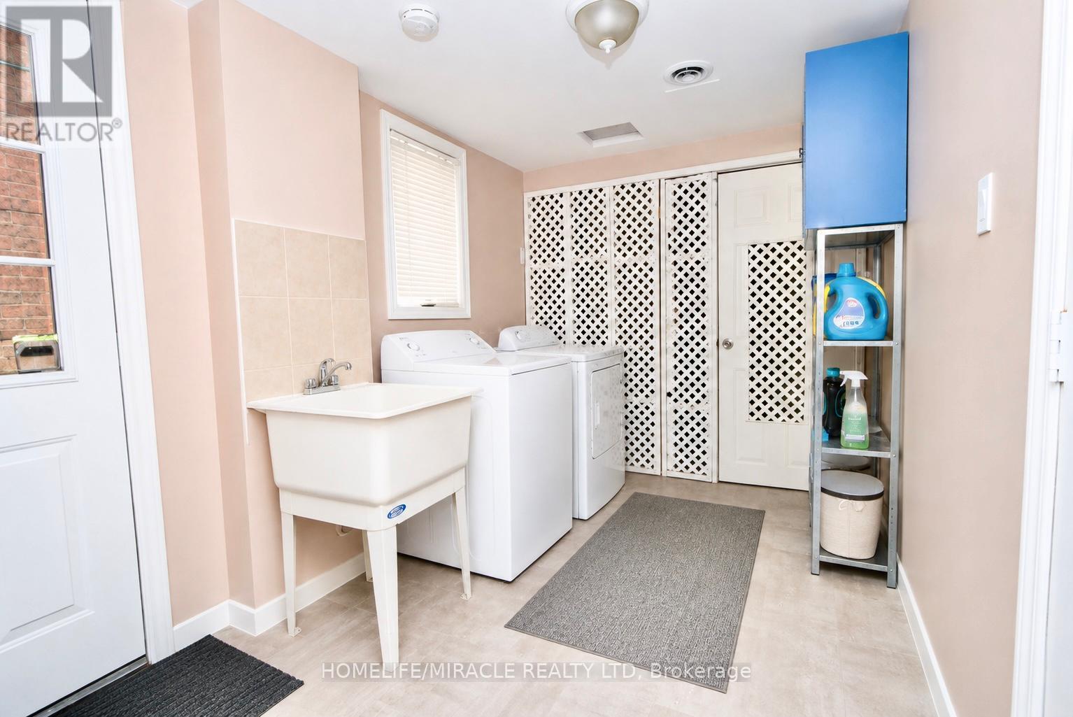 43 Caranci Crescent Property Photo 32