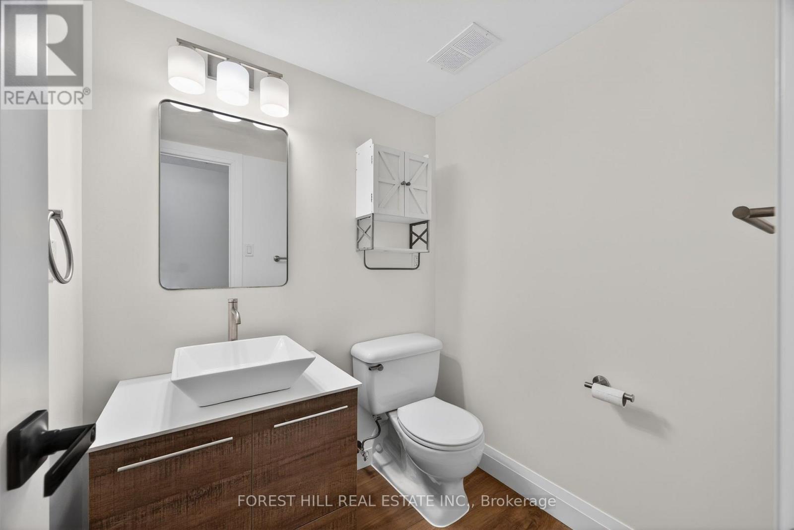 1211 - 11 Wincott Drive Property Photo 12