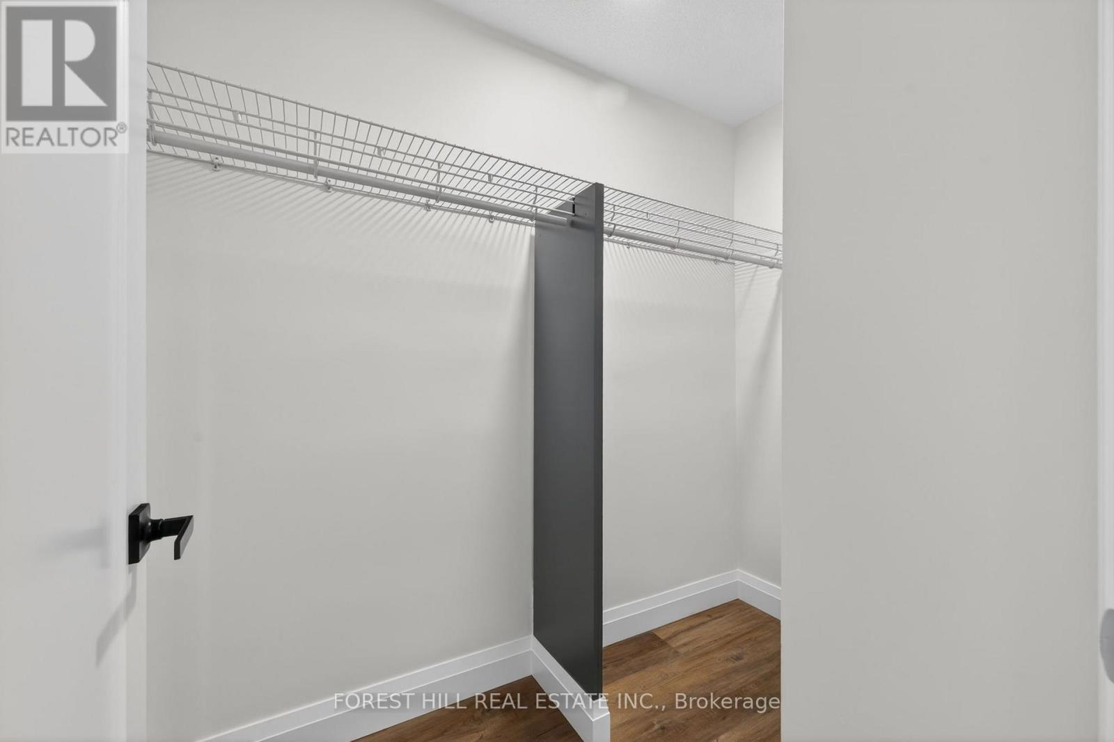 1211 - 11 Wincott Drive Property Photo 14