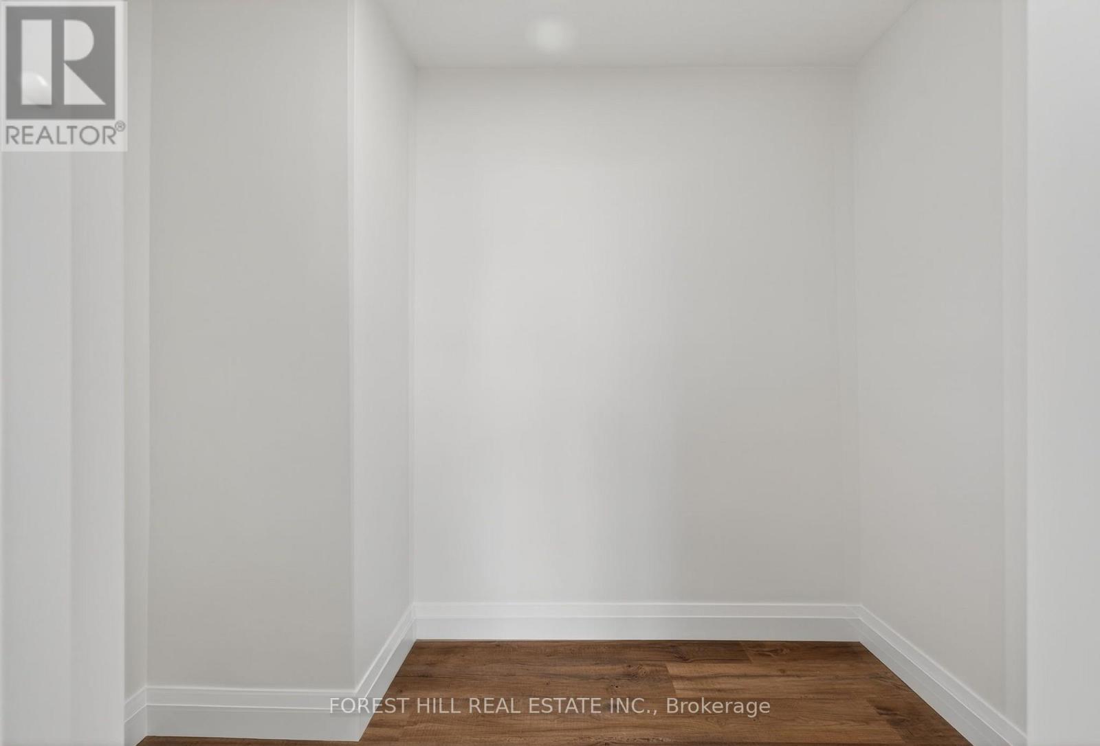 1211 - 11 Wincott Drive Property Photo 25