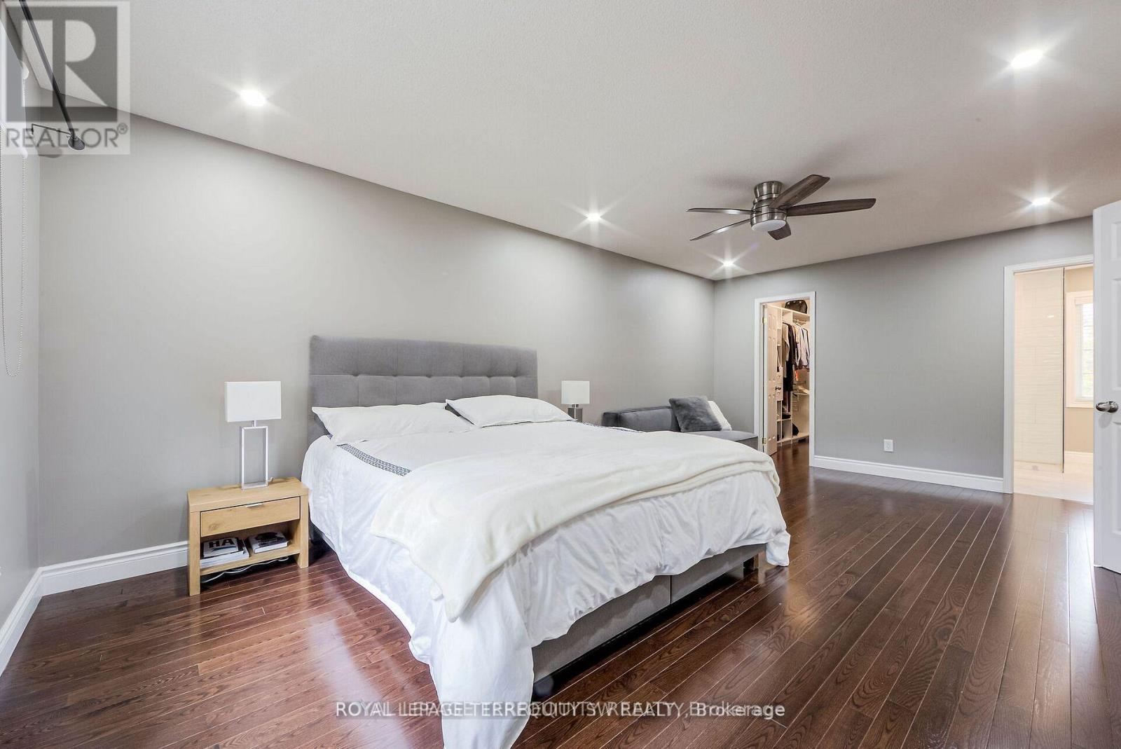 2025 Parklane Crescent Property Photo 20