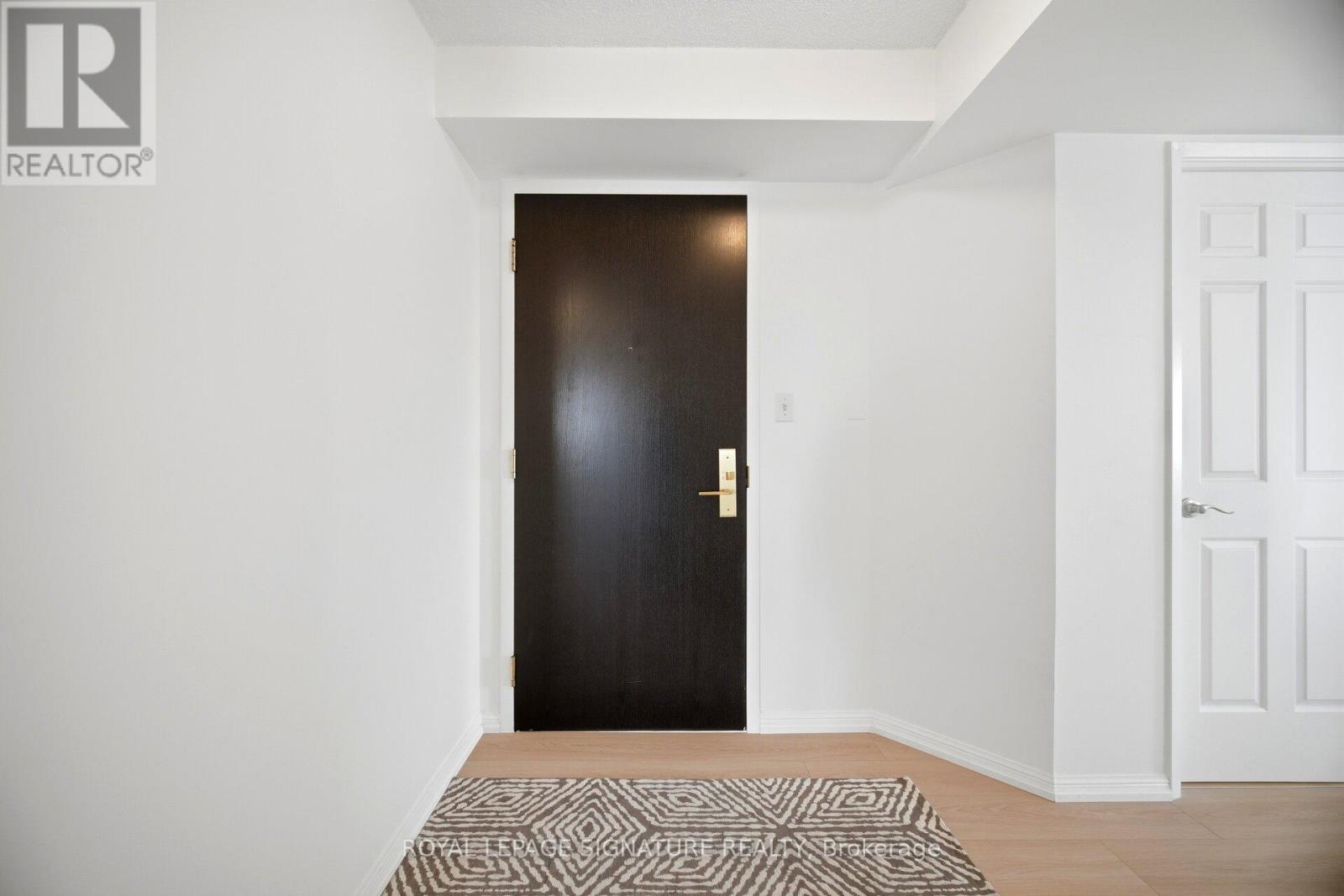 2310 - 55 Kingsbridge Garden Circle Property Photo 6