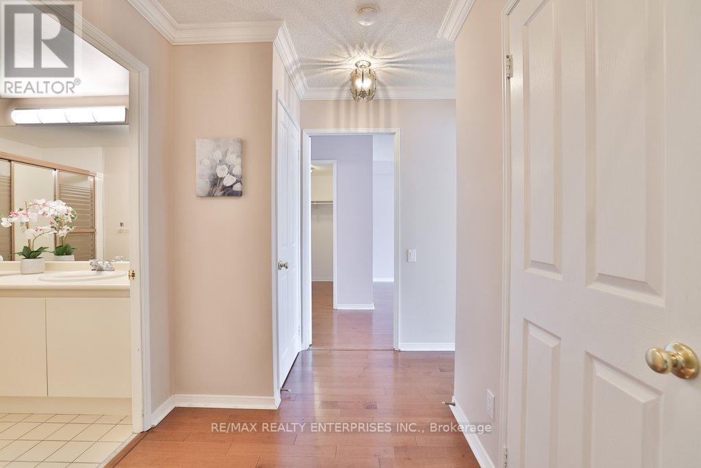 211 - 1800 The Collegeway Property Photo 17
