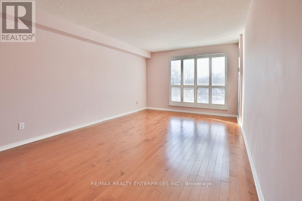 211 - 1800 The Collegeway Property Photo 20