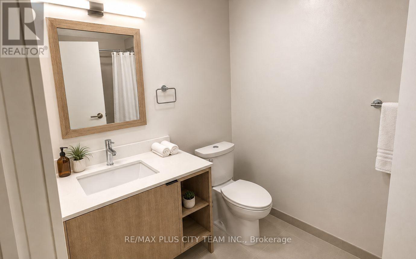 302 - 1007 The Queensway Property Photo 9