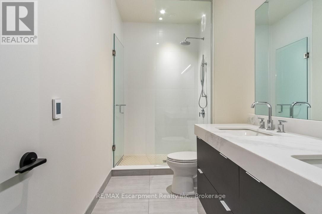 201 - 123 Maurice Drive Property Photo 7