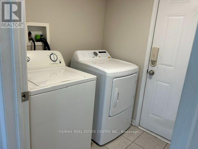 4 - 6020 Derry Road Property Photo 4