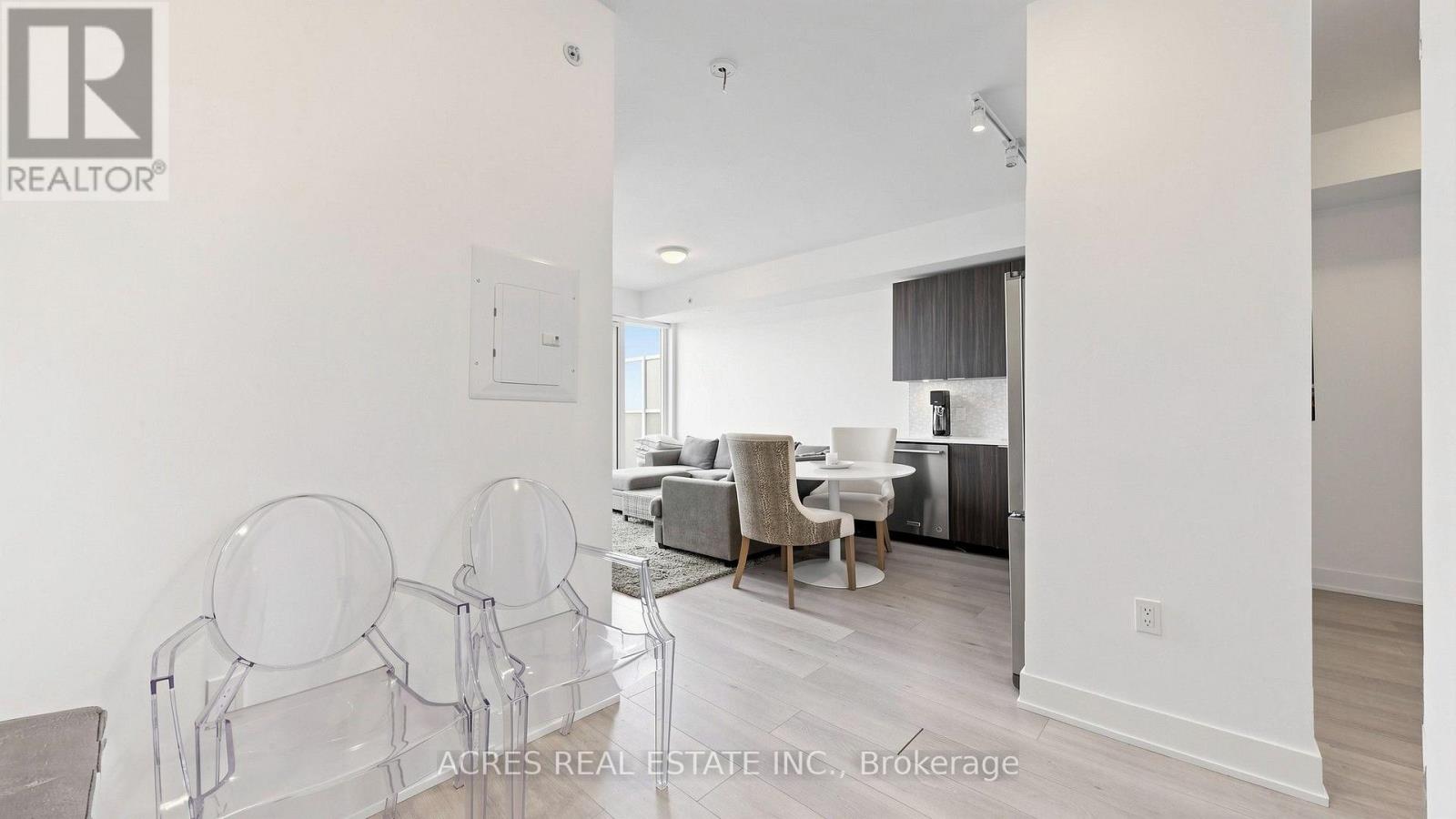 5806 - 30 Shore Breeze Drive Property Photo 12