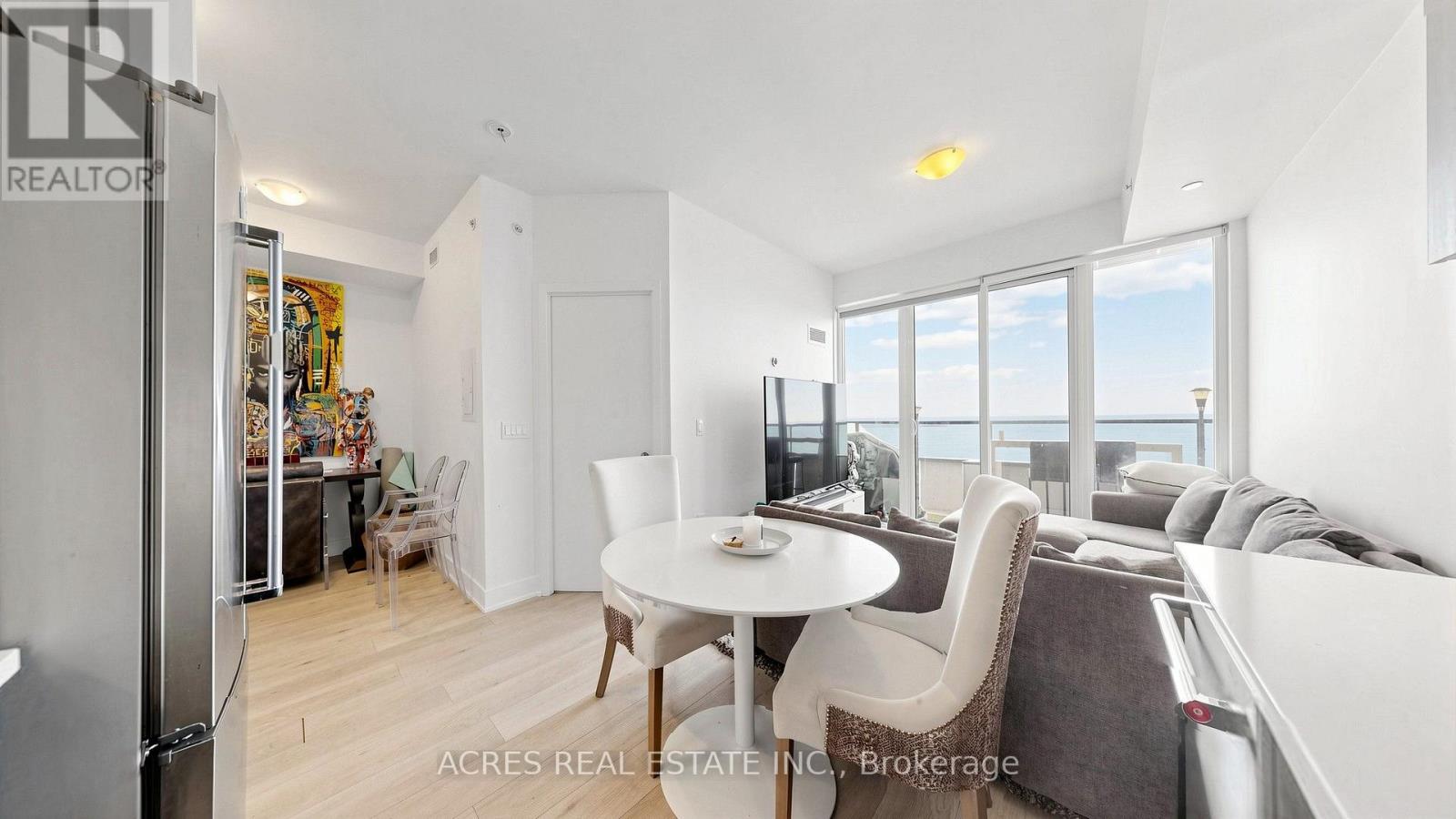 5806 - 30 Shore Breeze Drive Property Photo 13
