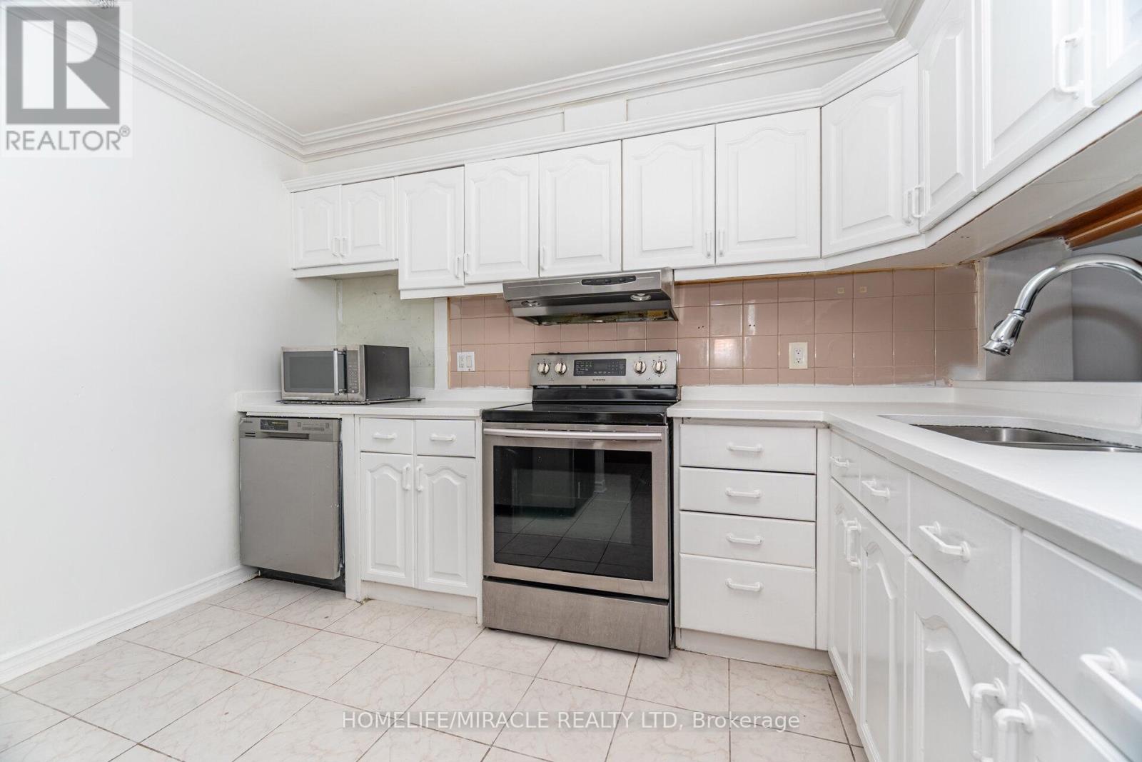 208 - 236 ALBION ROAD Property Photo 1