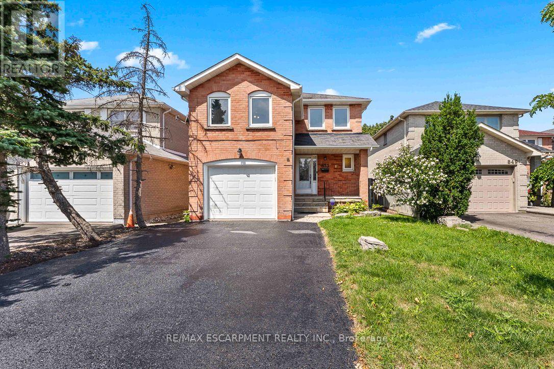 853 Apple Gate Court Property Photo 4