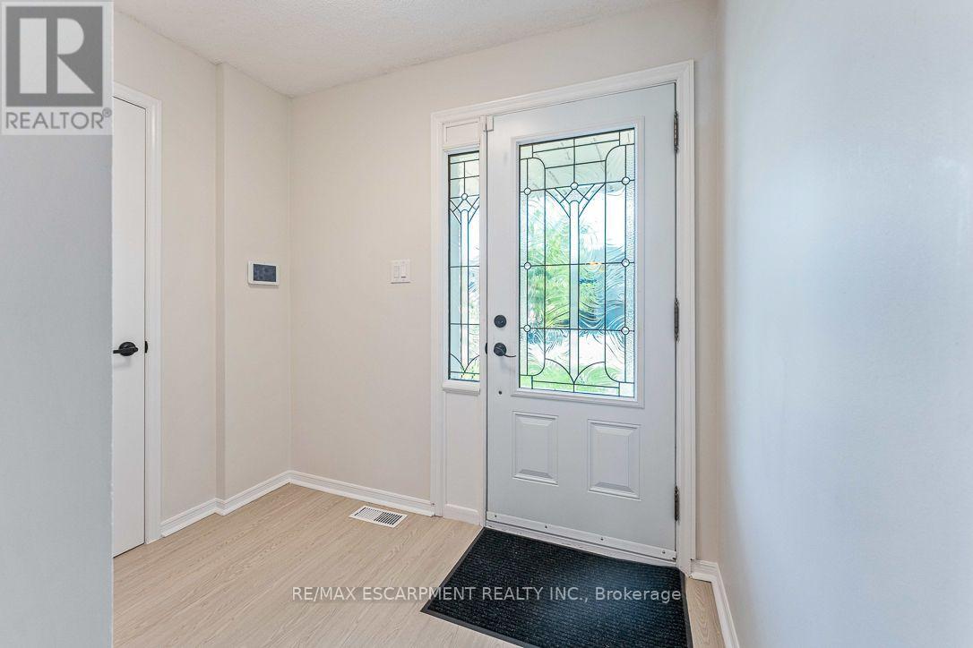853 Apple Gate Court Property Photo 8