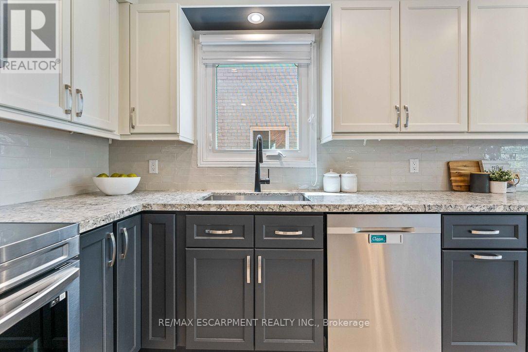 853 Apple Gate Court Property Photo 17