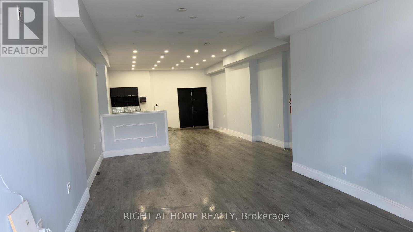 3009 Islington Avenue Property Photo 4