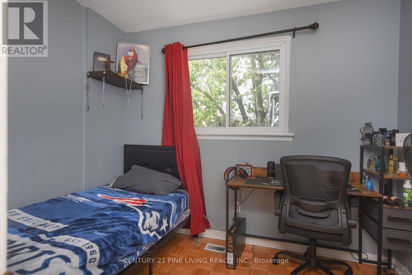 34 - 2700 Battleford Road Property Photo 13