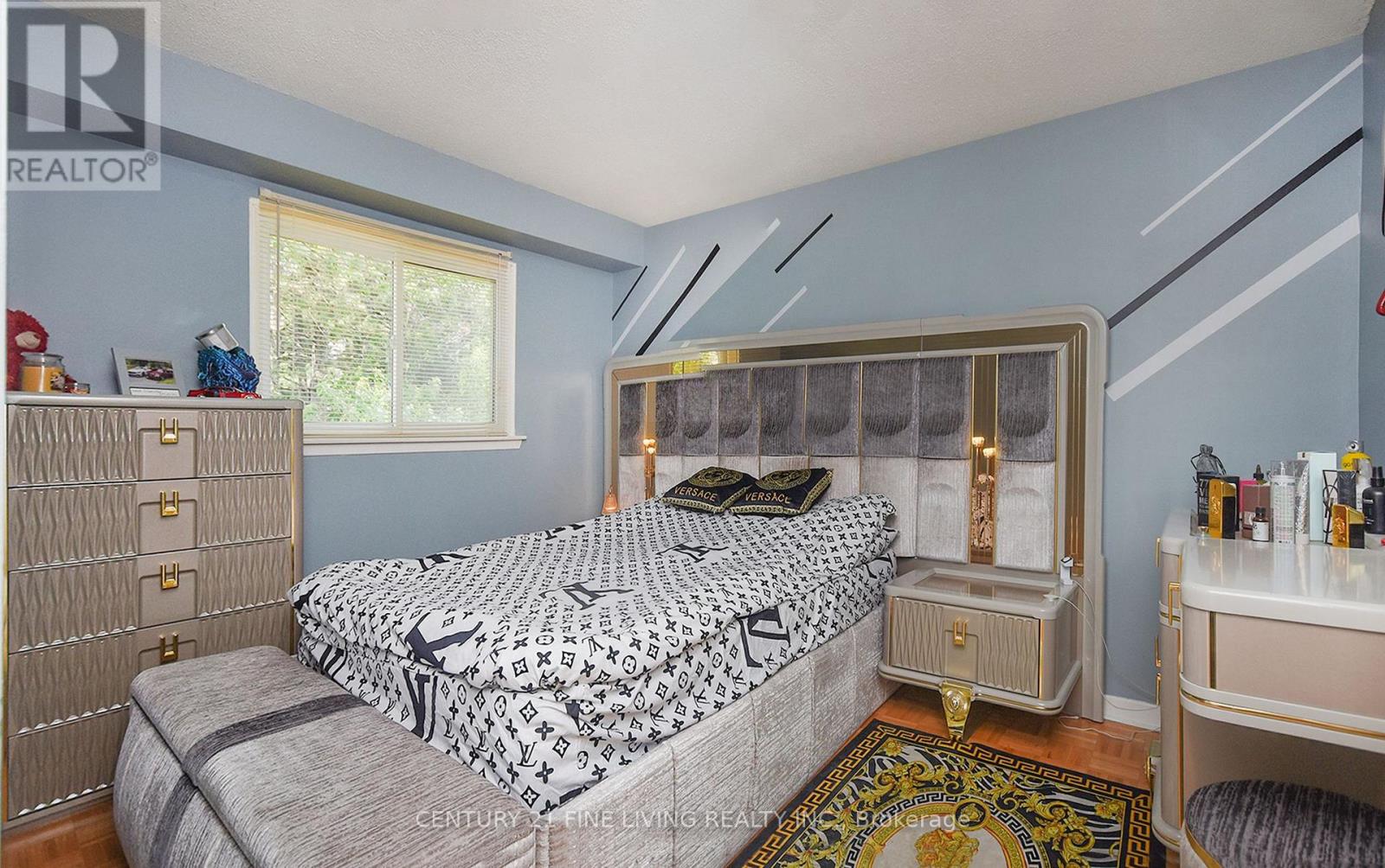 34 - 2700 Battleford Road Property Photo 16