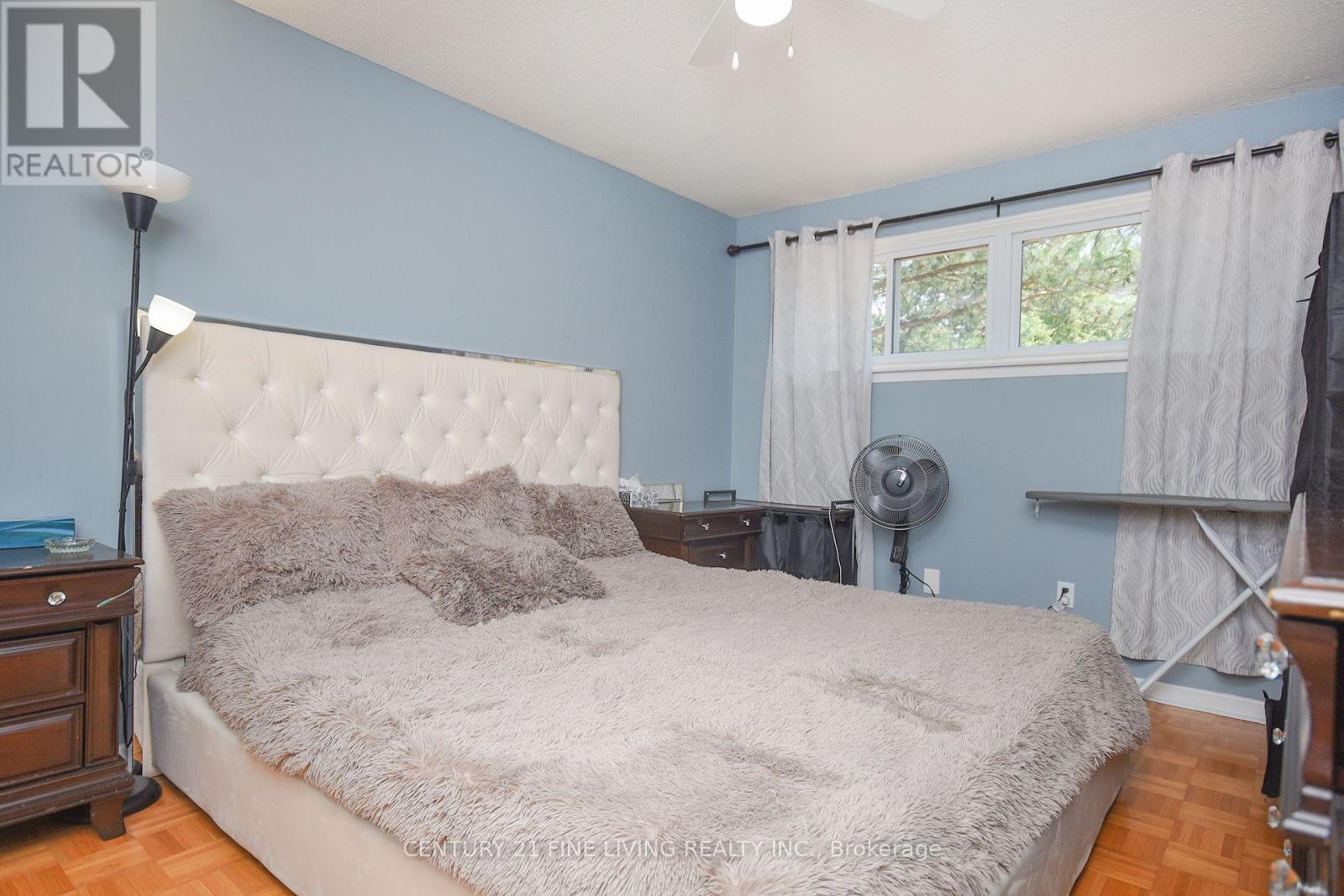 34 - 2700 Battleford Road Property Photo 18