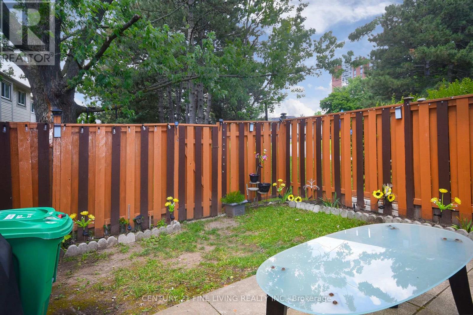 34 - 2700 Battleford Road Property Photo 25