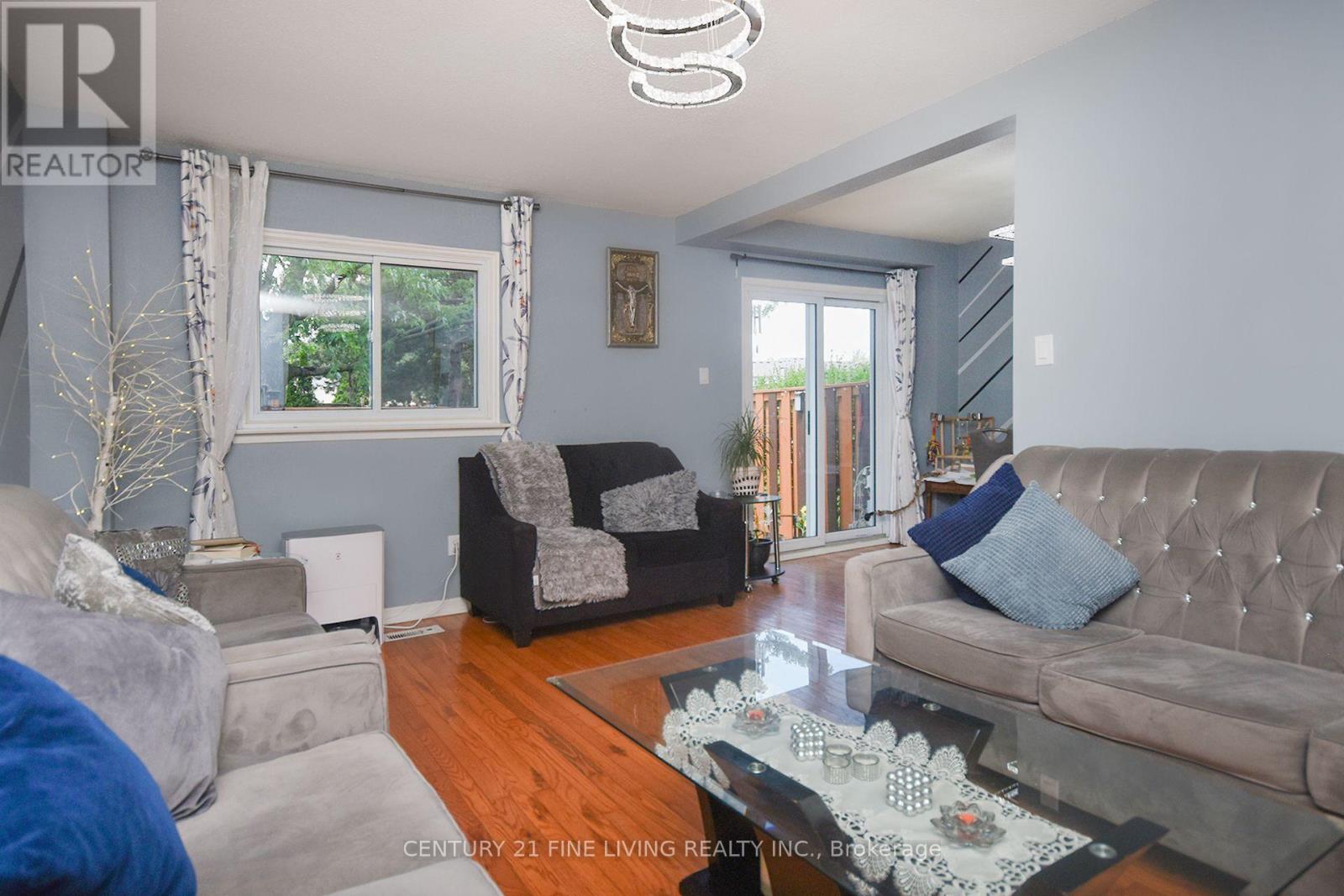 34 - 2700 Battleford Road Property Photo 42