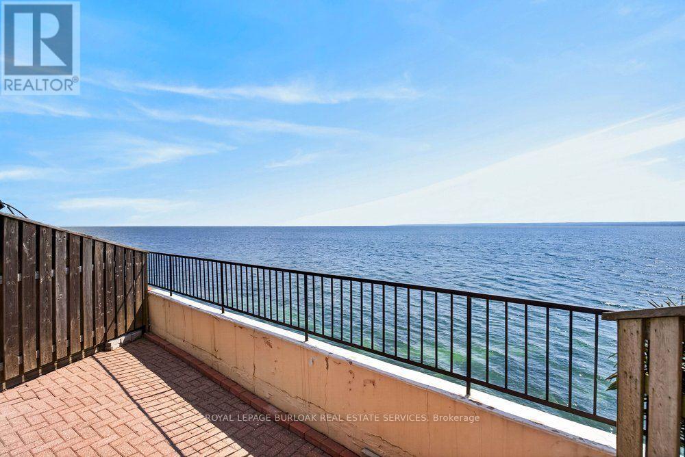 4 - 2136 Old Lakeshore Road Property Photo 34