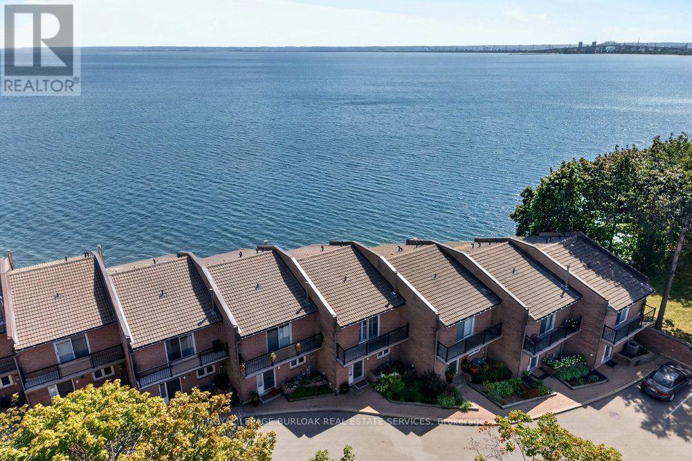 4 - 2136 Old Lakeshore Road Property Photo 36