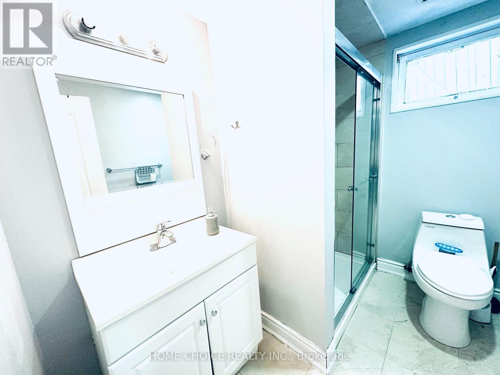 Lower Level - 130 Earnscliffe Circle Property Photo 16