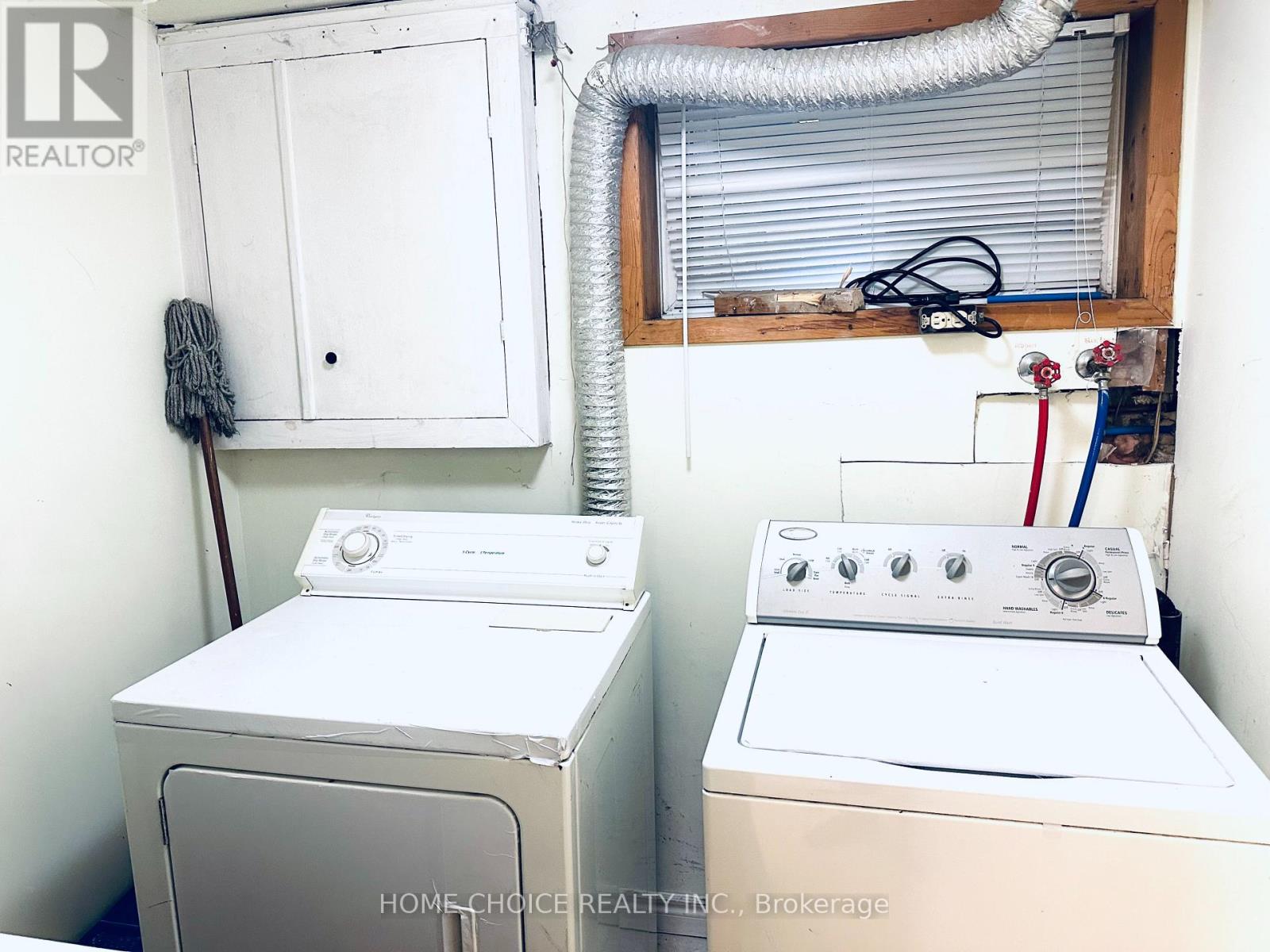 Lower Level - 130 Earnscliffe Circle Property Photo 19