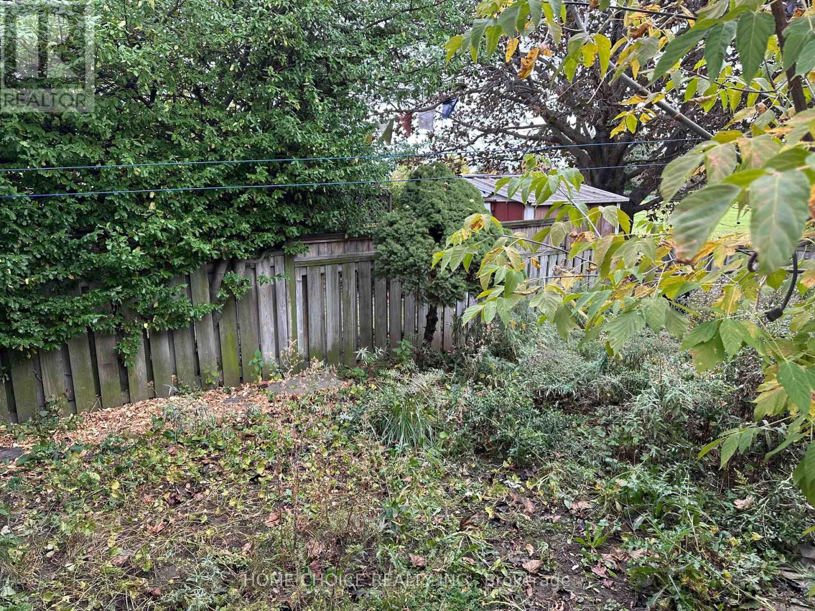 Lower Level - 130 Earnscliffe Circle Property Photo 20