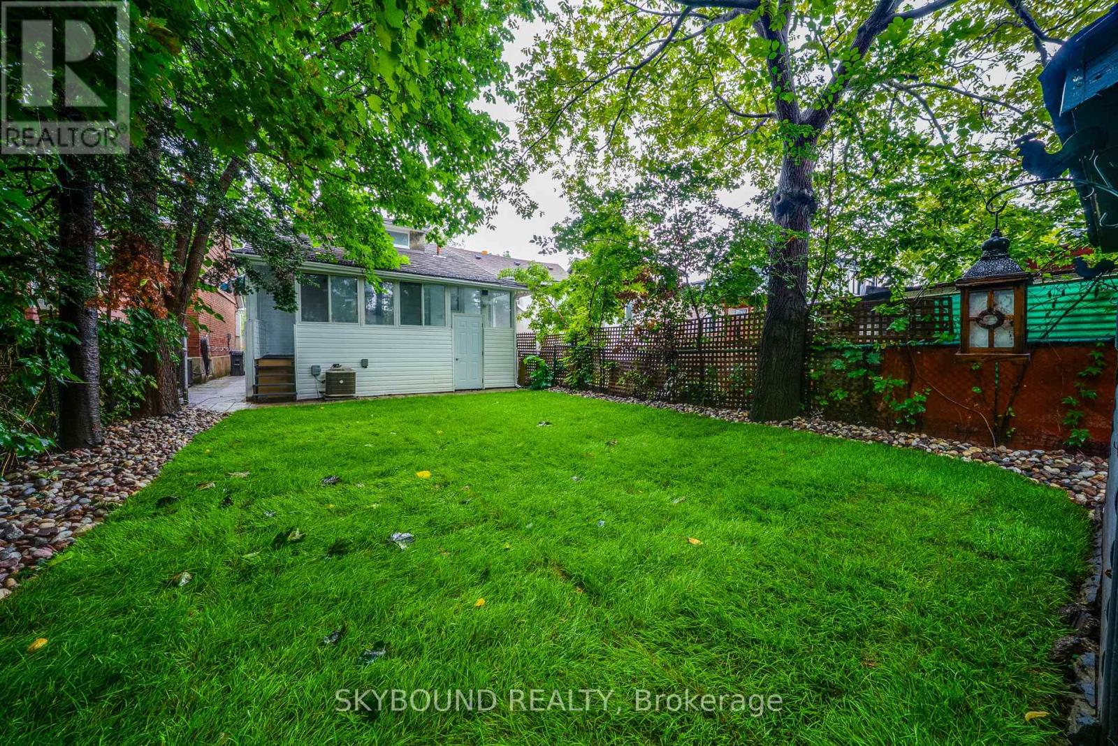 43 Craydon Avenue Property Photo 25