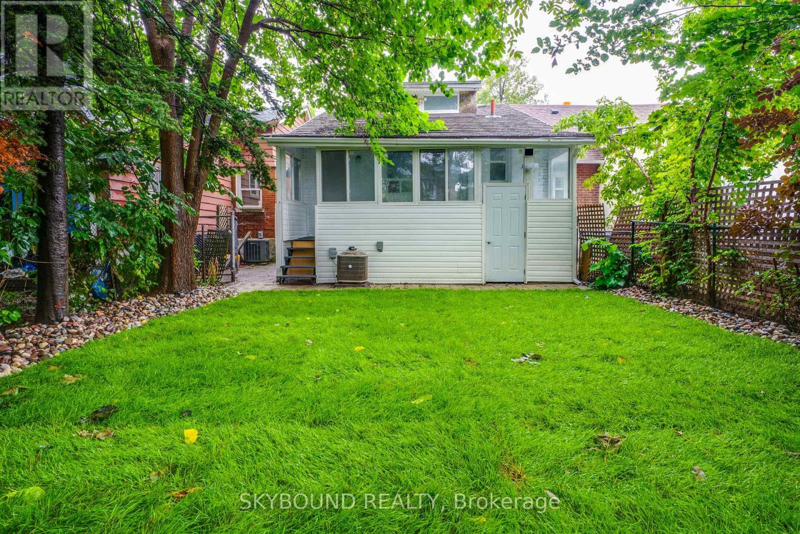 43 Craydon Avenue Property Photo 26