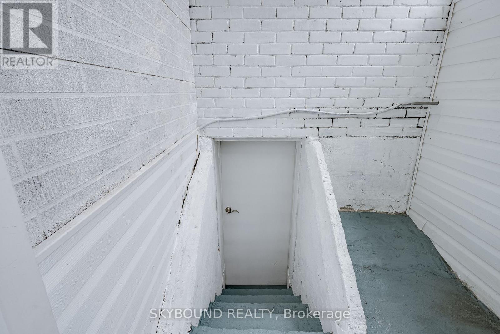 43 Craydon Avenue Property Photo 34