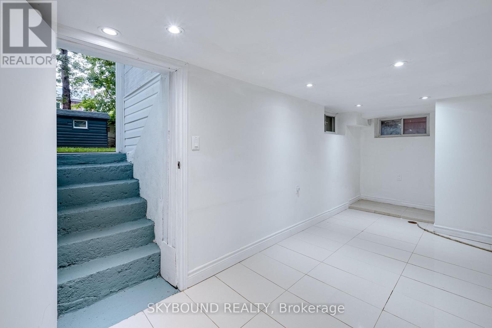 43 Craydon Avenue Property Photo 35